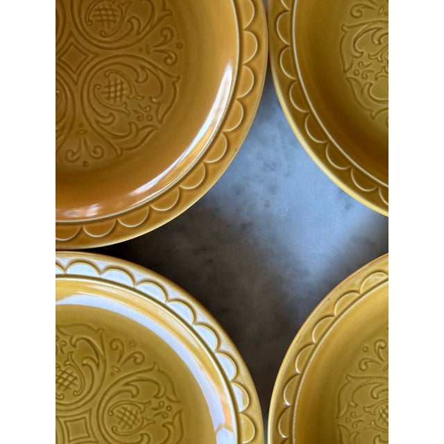 Ceramic Set of 4 Homer Laughlin St Regis Dinner Plates For Sale - Image 7 of 9