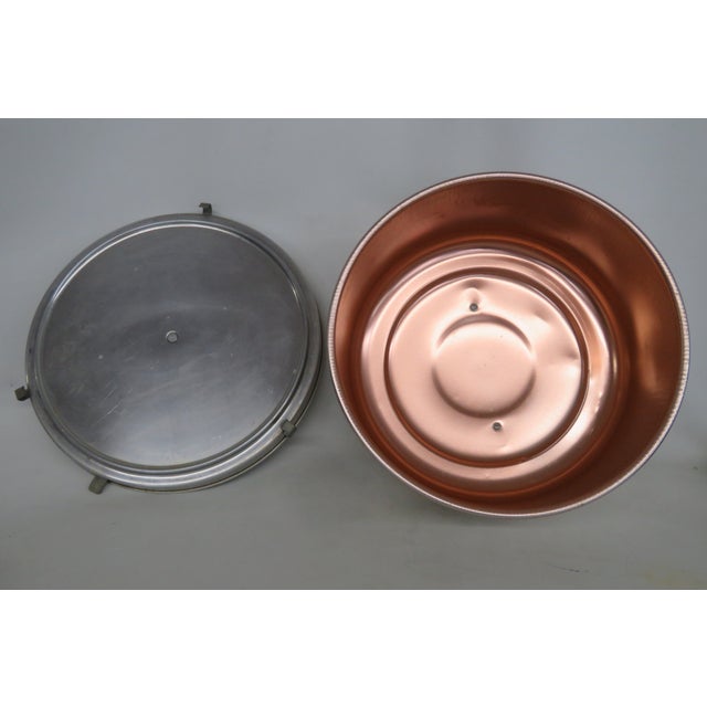 Mirro Usa Round Cake Carrier Dessert Saver Mid Century 1950s Wooden Handle 5047b For Sale - Image 10 of 17