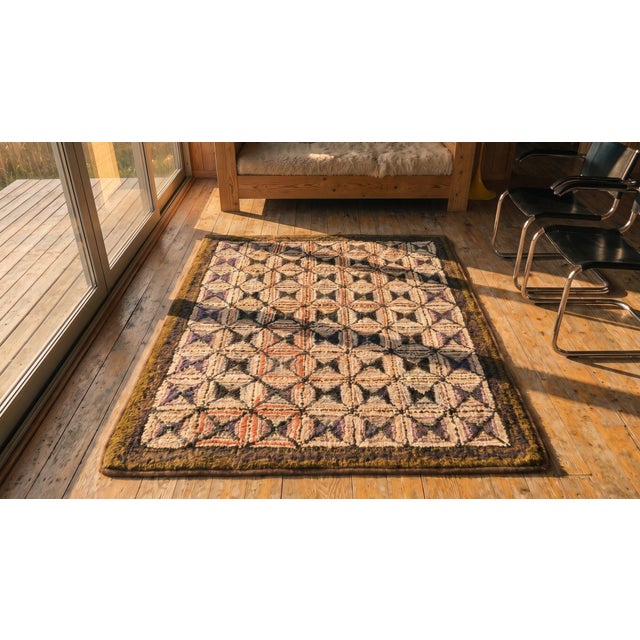 1920s Multicolor Square Folk Art Antique Amercian Hooked Rug 2' 4'' X 3' 4'' Woven Wool Carpet For Sale - Image 10 of 12