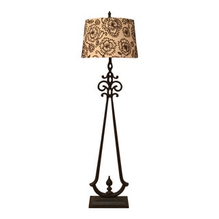Pottery Barn Hammered Bronze Finish Floor Lamp With Brown Yarn Floral Embroidered Linen Shade For Sale
