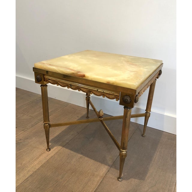 Metal 1940s Pair of Neoclassical Style Square Brass Side Tables with Onyx Top For Sale - Image 7 of 12