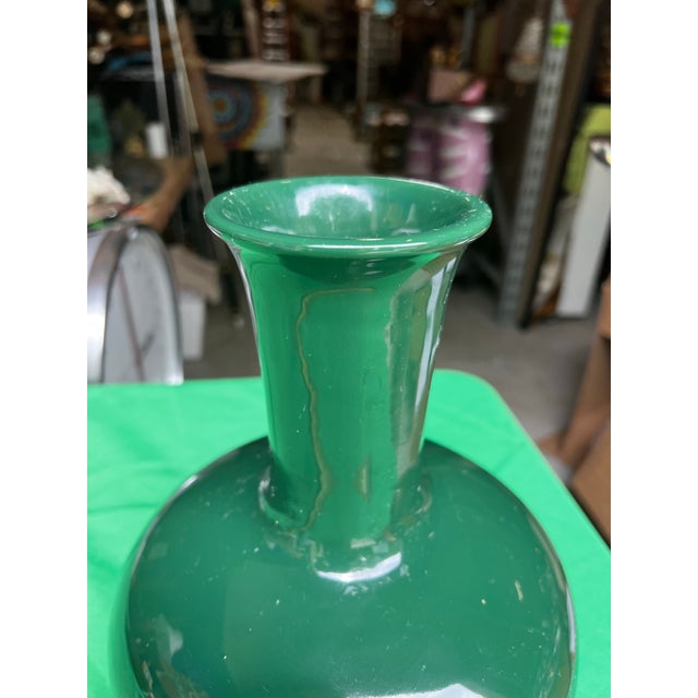 1970s Vintage Emerald Green Vase For Sale - Image 5 of 7