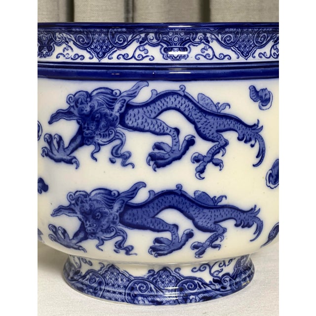 Early 20th Century Early 20th Century Royal Doulton 'Oyama' Pattern Flow Blue and White Porcelain Jardiniere For Sale - Image 5 of 11