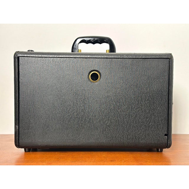 Black Trans-Oceanic B600 Portable Radio from Zenith, USA, 1959-1962 For Sale - Image 8 of 18