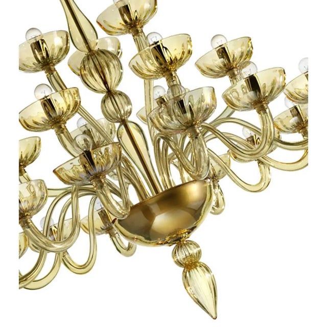 Contemporary luxury italian chandelier in Murano glass. Elegant chandelier in Champagne color made in Murano glass and...