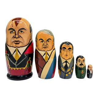 Vintage Russian Political Nesting Dolls, Hand-Painted Moscow 1991, Set of 5 For Sale