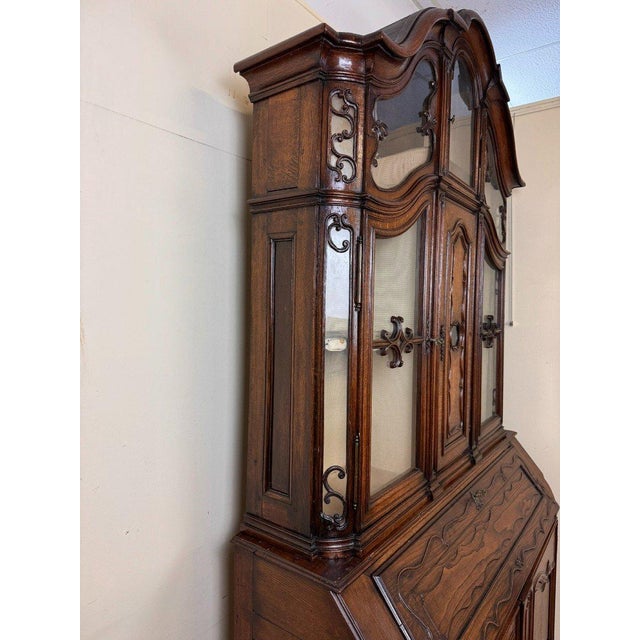 Monumental 17th century oak bookcase/writing staff/bookcase/writing staff monumental 17th-century oak bookcase/writing...