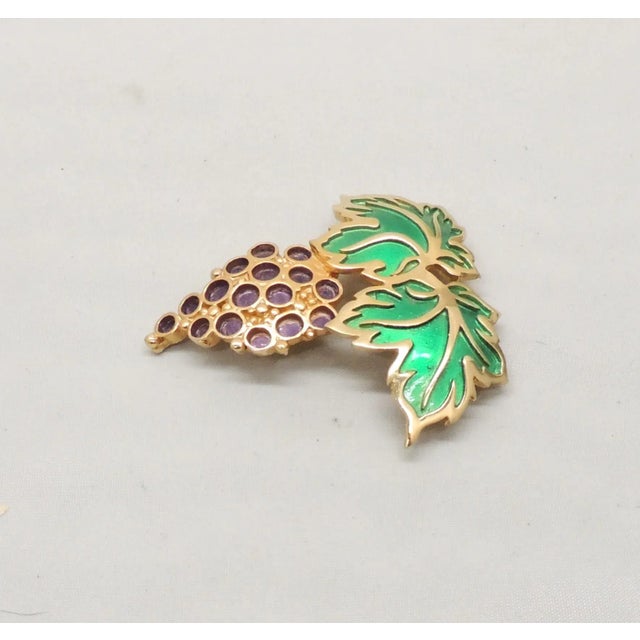 Mid-Century Modern Vintage 1960s Signed Napier Enamel Grape Brooch For Sale - Image 3 of 6