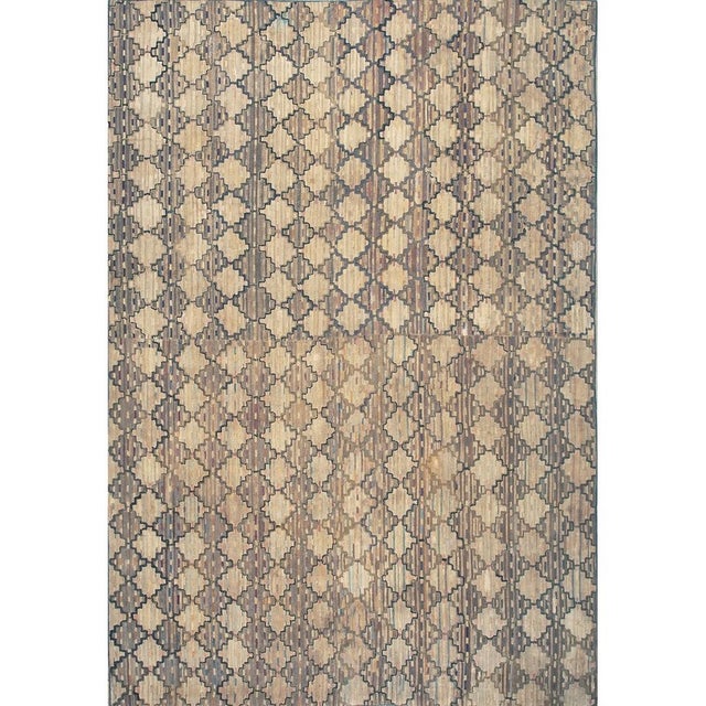1900s Antique American Brown Room Size Geometric Lattice Folk Art Hooked Rug For Sale - Image 9 of 9