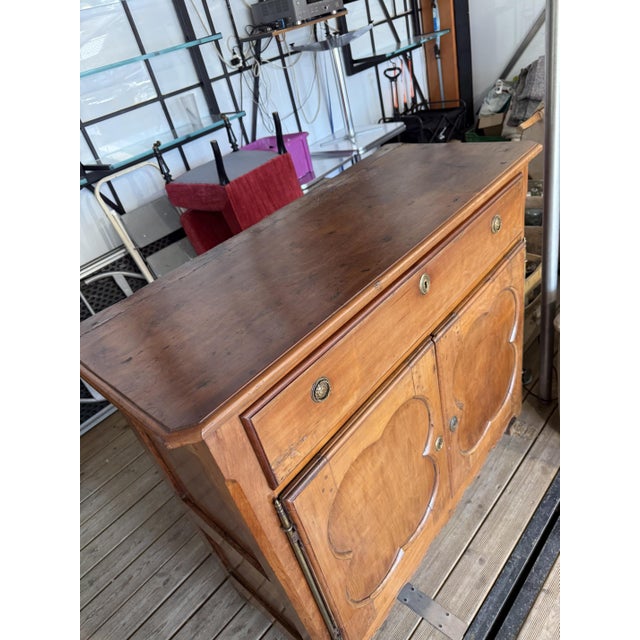 Vintage Buffet in Walnut For Sale - Image 3 of 5