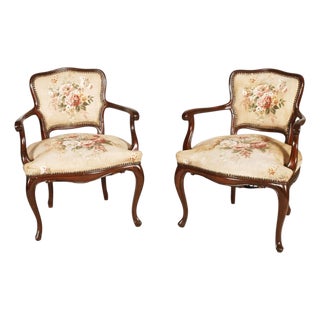 Antique Venetian Walnut Armchairs from Noble Residence, Italy, 1880, Set of 2 For Sale