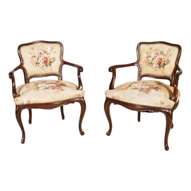 Antique Venetian Walnut Armchairs from Noble Residence, Italy, 1880, Set of 2 For Sale