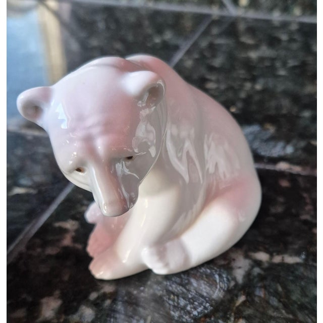 Lladro Vintage Mid-Century Lladró Porcelain Polar Bear Figurines - Set of 4 (Jg) For Sale - Image 4 of 13