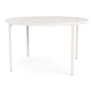 Brown Jordan Kantan Aluminum 48" Round Dining Table in Chalk For Sale