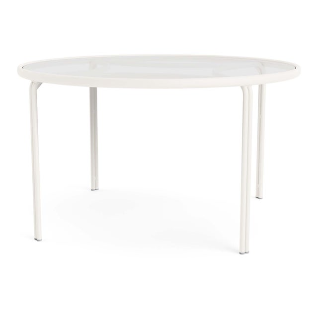 Brown Jordan Kantan Aluminum 48" Round Dining Table in Chalk For Sale