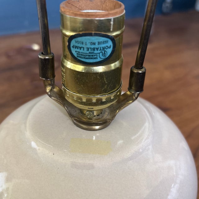 Late 20th Century Post Modern Cream Color Ceramic Lamp For Sale - Image 5 of 10