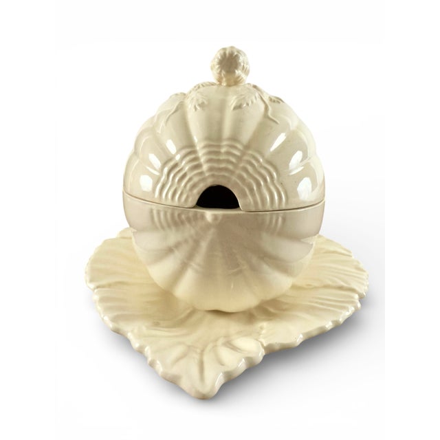 Shabby Chic Mid 20th Century Leedsware Classical Creamware Melon Covered Centerpiece Tureen Dish With Leaf Base – England For Sale - Image 3 of 12