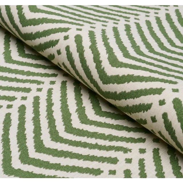 La Jolla Pillow Cover in Green, 20x20 Pillow For Sale - Image 4 of 4