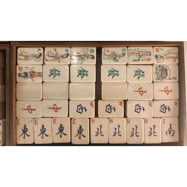One-of-a-Kind Antique Mahjong Set From the 1920s in Amazing Carved Box For Sale In New York - Image 6 of 16