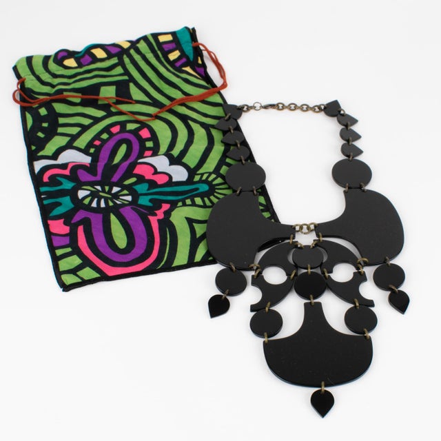 1990s Missoni Italy Important Acrylic Lucite Geometric Bib Necklace For Sale - Image 5 of 11