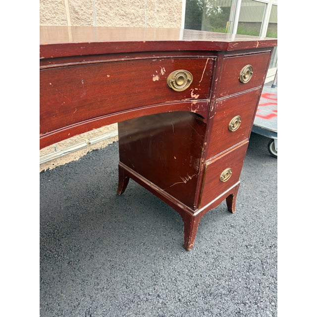 American of Martinsville Vintage American of Martinsville Mahogany Seven-Drawer Writing Desk For Sale - Image 4 of 11