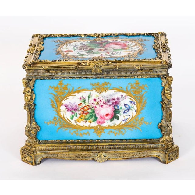 Antique 19th Century French Porcelain and Ormolu Jewellery Casket from Sèvres, 1860s For Sale - Image 12 of 18
