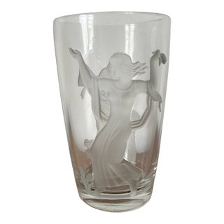 1940 Verlys Raised Seasons Art Deco Frosted Glass Vase Signed Carl Schmitz Verly For Sale