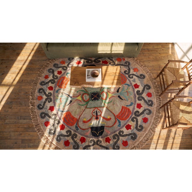 1920s Gray Medallion Round Folk Art Antique American Hooked Rug 6'2" X 6'5" Handknotted Wool Carpet For Sale - Image 10 of 12