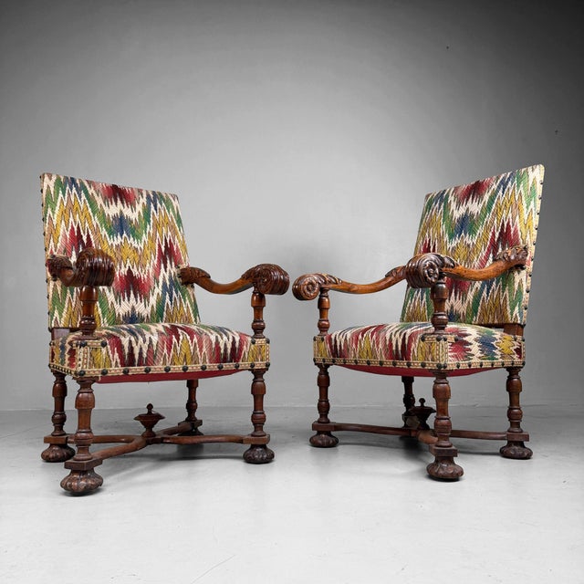 Antique Armchairs in Walnut with Ikat Pattern, Late 19th Century, Set of 2 For Sale - Image 5 of 18
