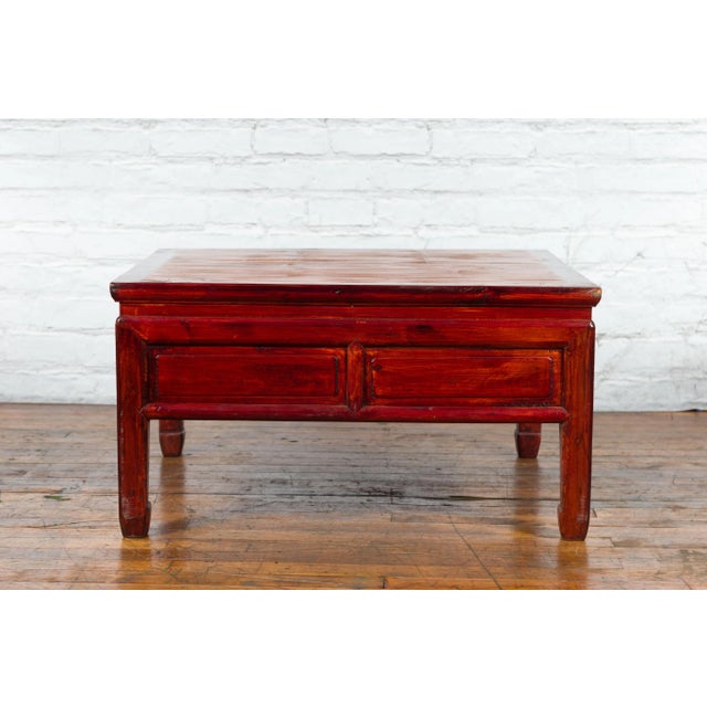 Early 20th Century Chinese Dark Red Lacquered Coffee Table with Bamboo Top and Long Drawers For Sale - Image 5 of 13
