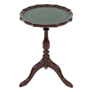 Vintage Bombay Scalloped Pedestal Side Table – Green Leather Top For Sale