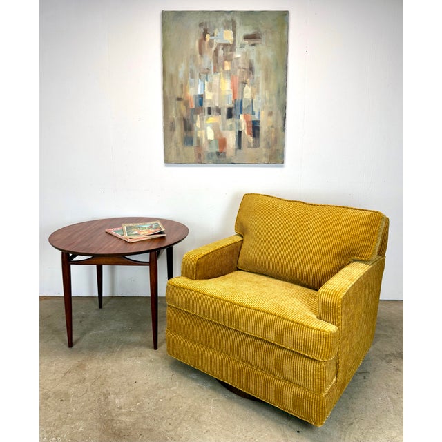 1960’s Mid Century Modern Milo Baughman Style Swivel Lounge Chair in Corduroy Restored For Sale - Image 11 of 12