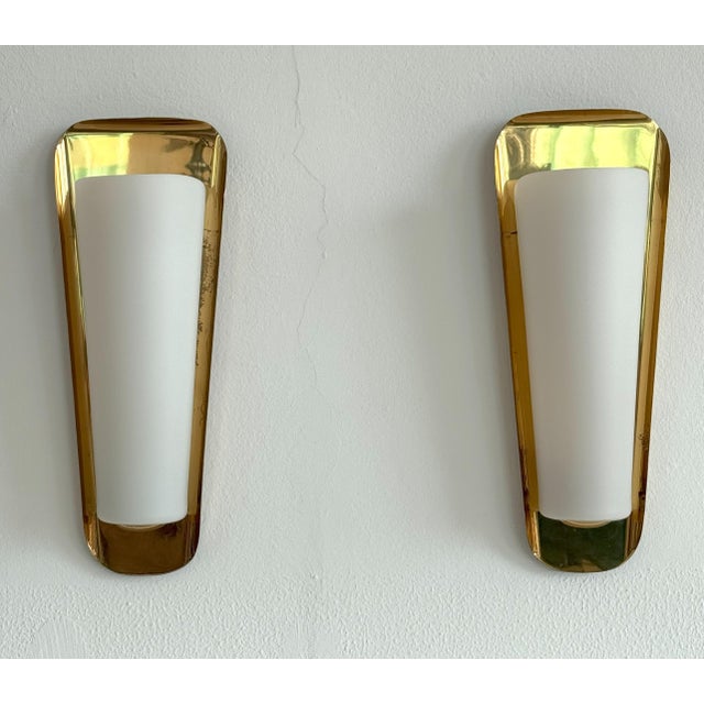 Art Deco Wall Sconces in Brass & Opaline from Vereinigte Werkstätten, 1950s, Set of 2 For Sale - Image 18 of 18