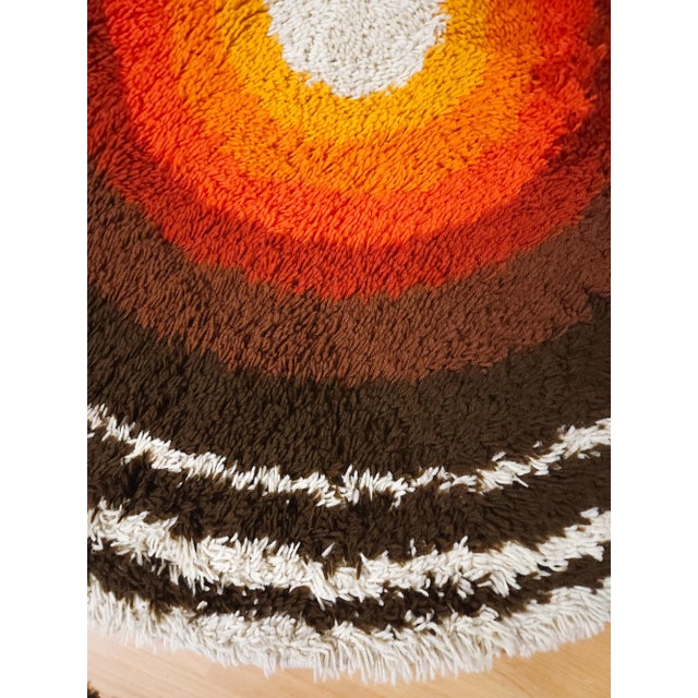 Round Evelet Rug from Desso, 1970s, in Flawless conditions. Designed 1970 to 1979 This piece has an attribution mark, I am...