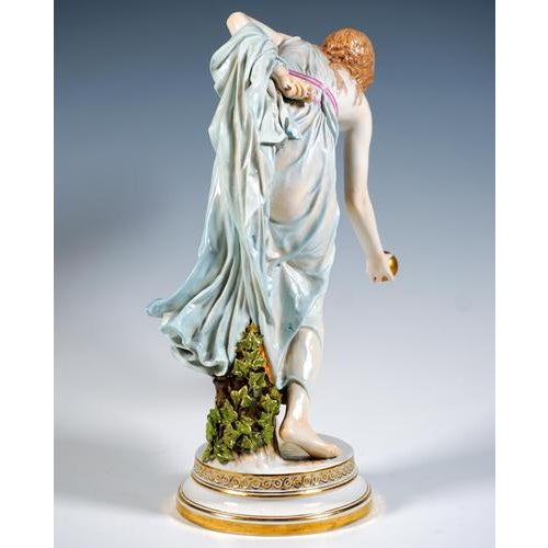 Art Nouveau Figurine of Young Lady Ball Player attributed to Walter Schott for Meissen, 1900s For Sale - Image 3 of 7