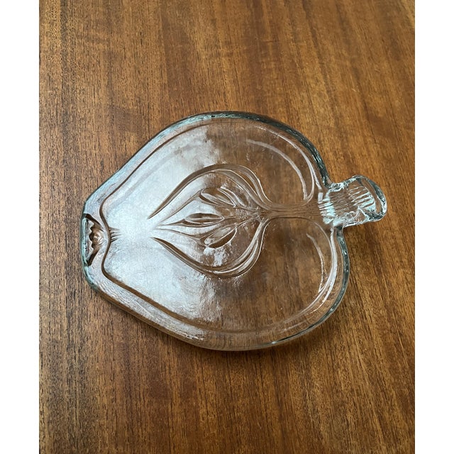 Vintage Scandinavian Heavy Glass Plate, 1970s , in Very Good conditions. Designed 1970 to 1979