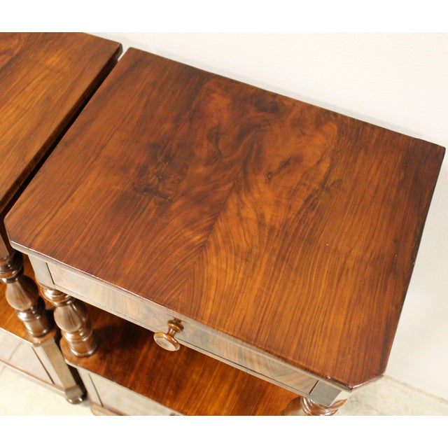 19th Century Bedside Tables in Walnut, Italy, Set of 2 For Sale - Image 10 of 11