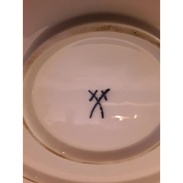 Blue Large Mid-Century Blue and White Porcelain Plate from Meissen For Sale - Image 8 of 9