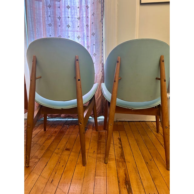 Pair Vintage Mid-Century Clamshell Chairs Attributed to Seymour James Wiener for Kodawood For Sale In New York - Image 6 of 8