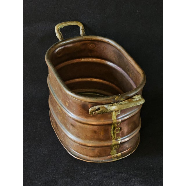 Antique French Copper Jardinière With Brass Handles – 19th Century Vintage Planter For Sale In Naples, FL - Image 6 of 9