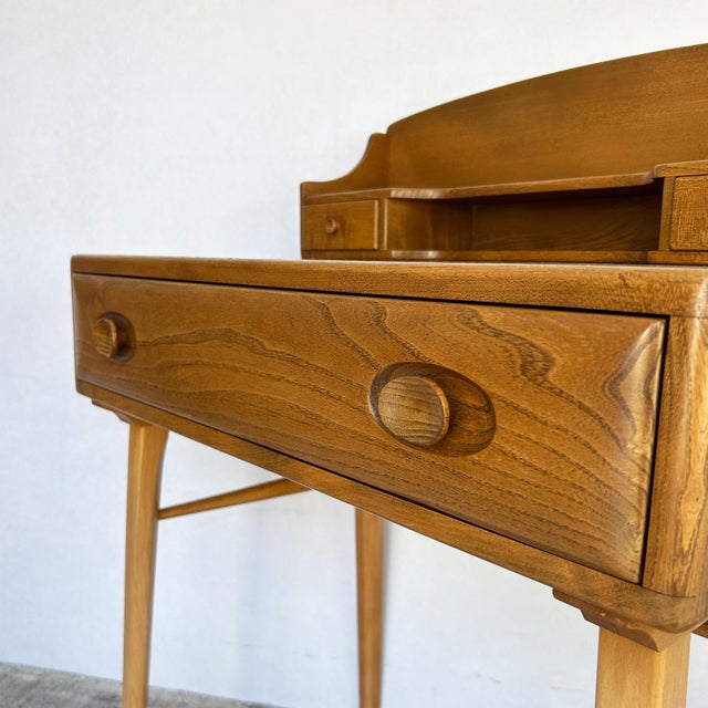 1950s Model 439 Windsor Writing Desk by Lucian Ercolani for Ercol, 1950s For Sale - Image 5 of 15