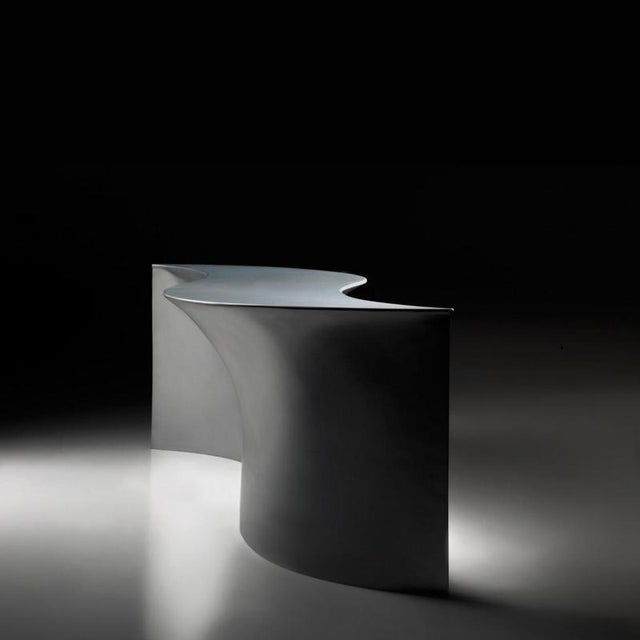 Mariù Console Table in Powder-Coated Aluminum by Altreforme For Sale - Image 4 of 10