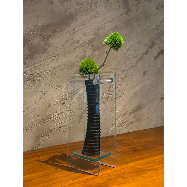 Aqua Postmodern Sculptural Glass Vase in Glass and Black Rubber, Italy, 1970s-1980s For Sale - Image 8 of 18