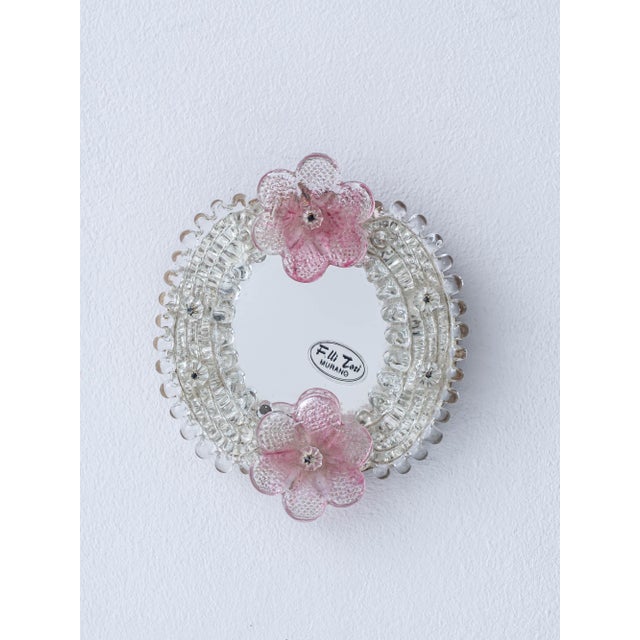 Pink Small Venetian Wall Mirror in Murano Glass with Pink Flowers from Fratelli Tosi, 1970s For Sale - Image 8 of 8