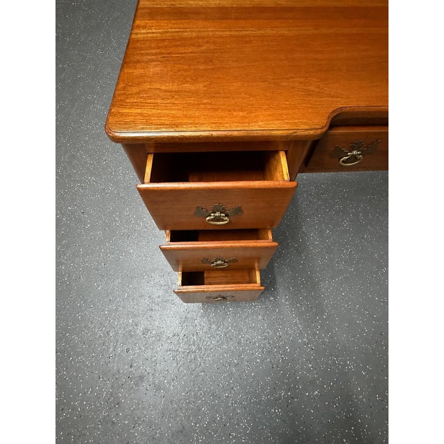 Wood Mid-20th Century Continental Furniture Co. “John Hawks” Colonial Mahogany Executive Desk For Sale - Image 7 of 10
