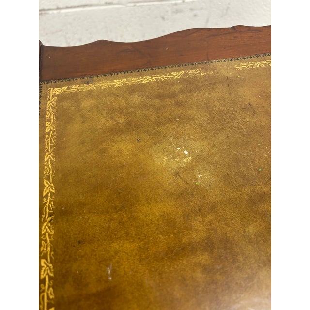 Vintage Townsend Mfg. Co. Tooled Leather Top Mahogany End Table For Sale - Image 12 of 18
