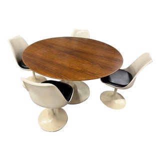1950s Early Production Knoll Saarinen Walnut Tulip Table & 4 Chairs 575 Madison For Sale