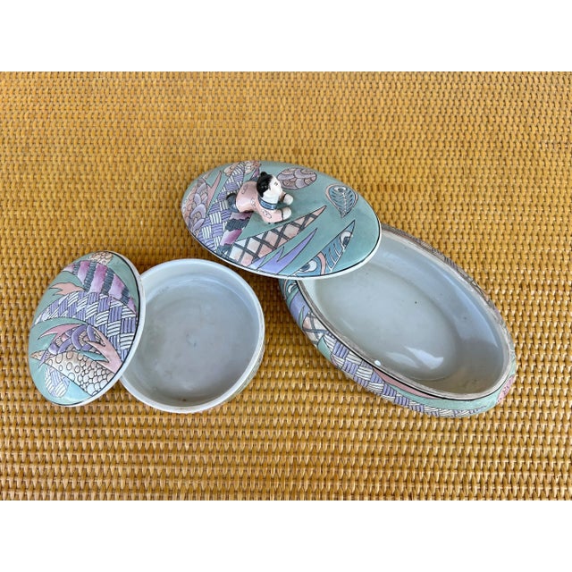 Dynasty by Heygill & HFP Macau Oval and Round Box *Round box Measuring: 4.75” in diameter and stands 1.75” tall. *Oval box...