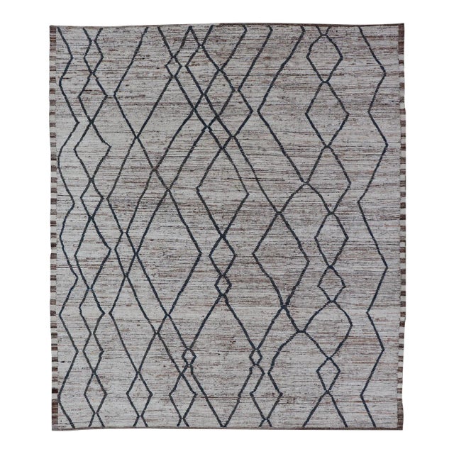 Modern Causal Tribal Rug in Wool With Free Flowing Design in Cream and Blue's For Sale