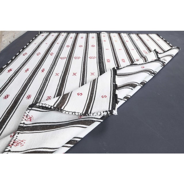 White Vintage Turkish Oushak Handmade Cotton White Wool Kilim Area Rug For Sale - Image 8 of 10